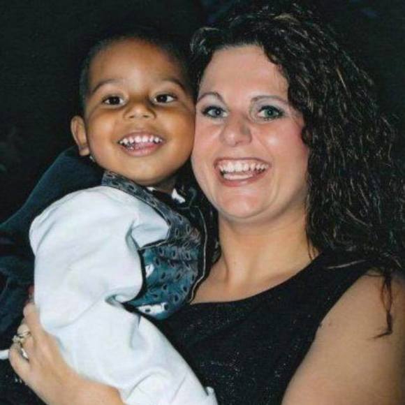 Meet your Posher, Lynda - Picture 1 of 1